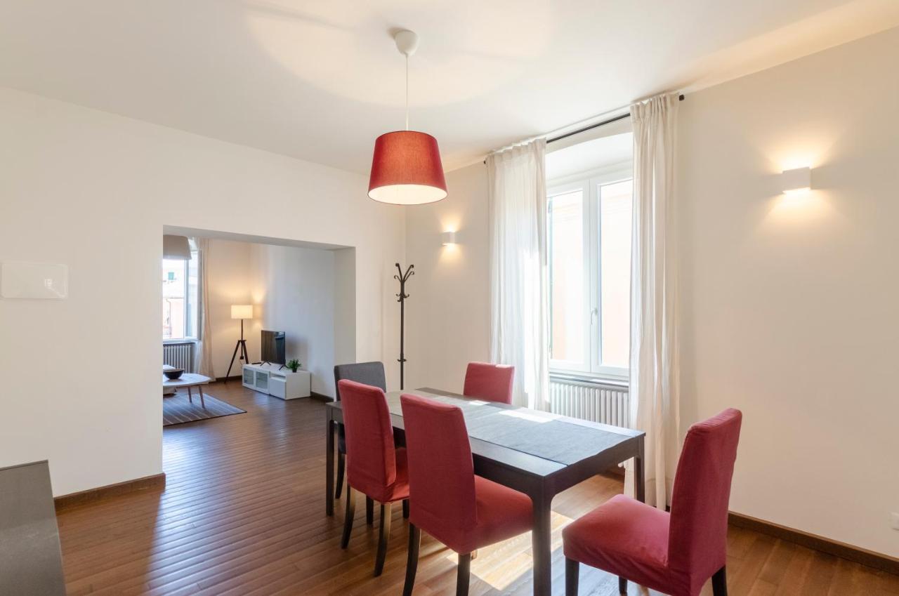Joivy Spacious Family Apt For 4, In Carignano, جنوة المظهر الخارجي الصورة