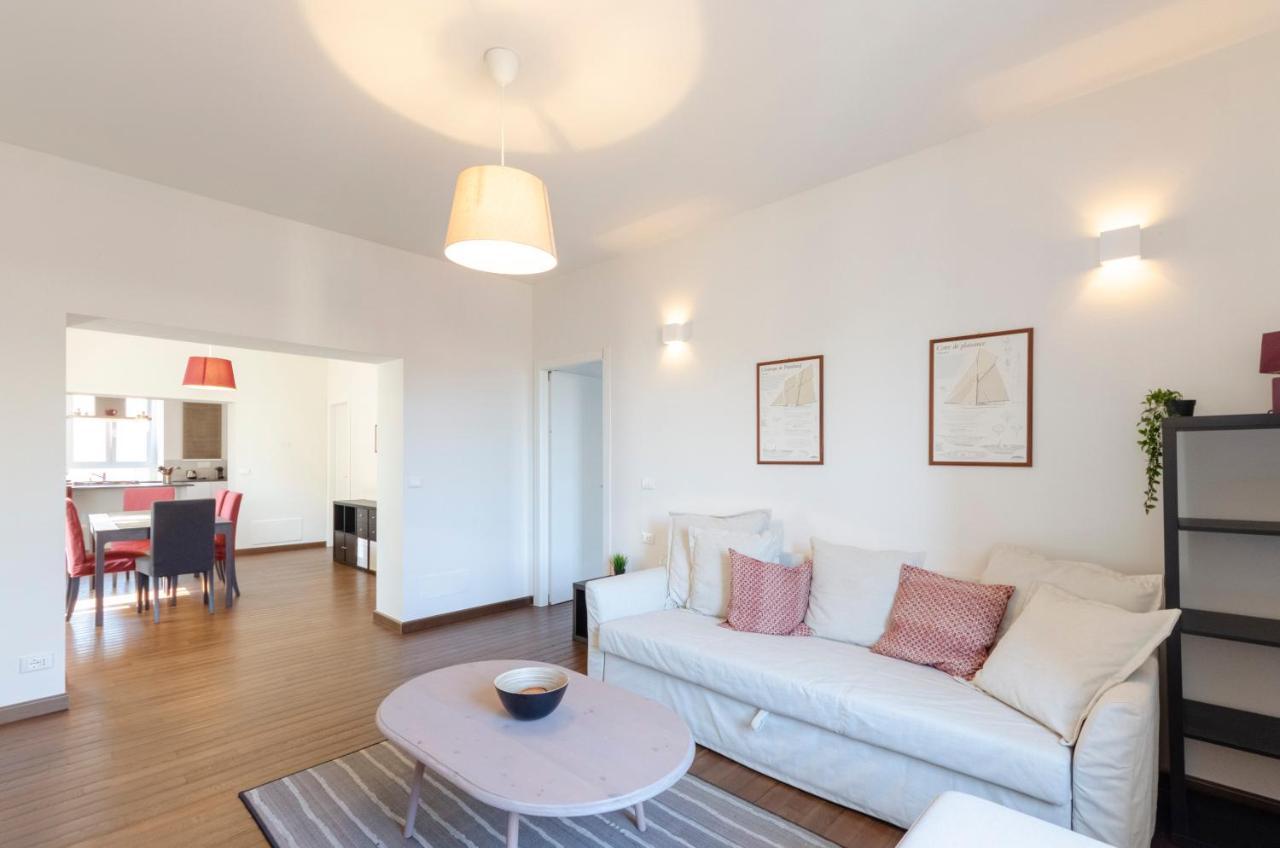 Joivy Spacious Family Apt For 4, In Carignano, جنوة المظهر الخارجي الصورة