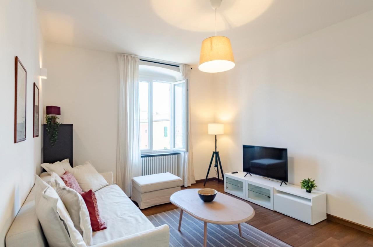 Joivy Spacious Family Apt For 4, In Carignano, جنوة المظهر الخارجي الصورة