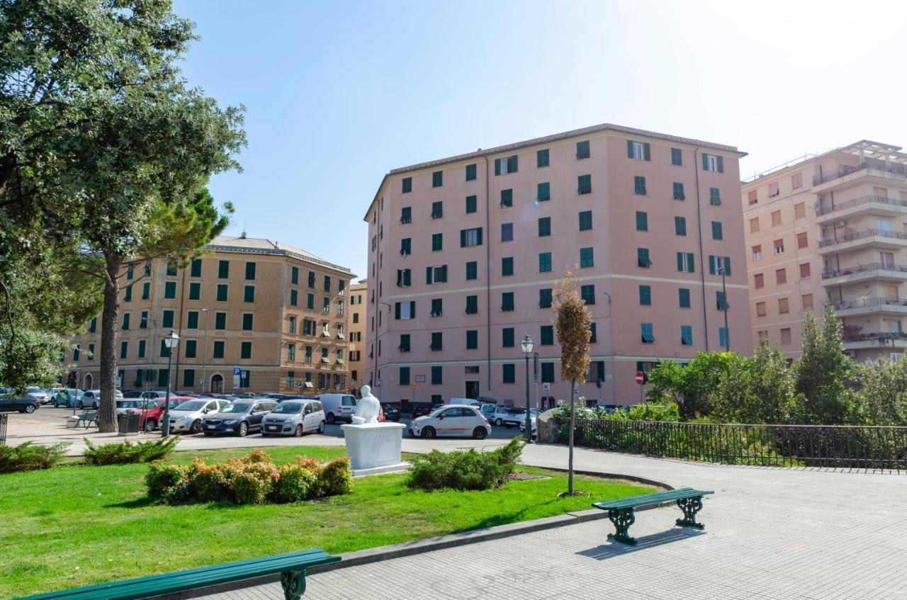Joivy Spacious Family Apt For 4, In Carignano, جنوة المظهر الخارجي الصورة