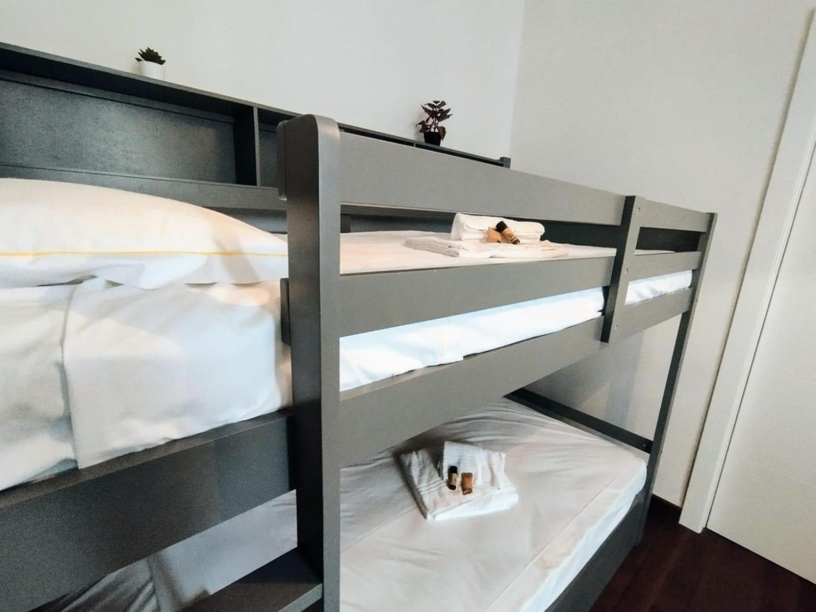 Joivy Spacious Family Apt For 4, In Carignano, جنوة المظهر الخارجي الصورة